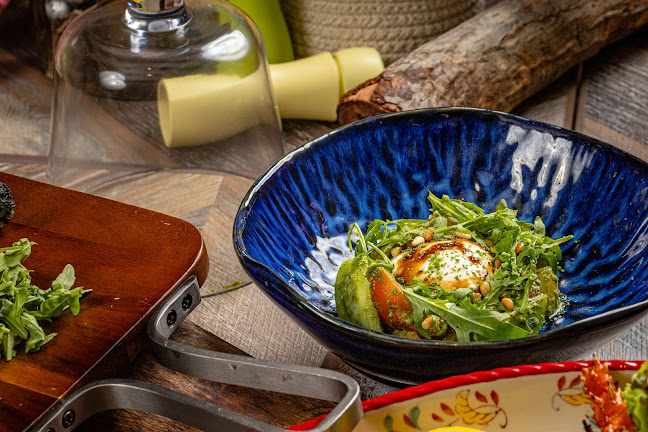 Tosca Trattoria Italiana - Gastronomi dan perhotelan