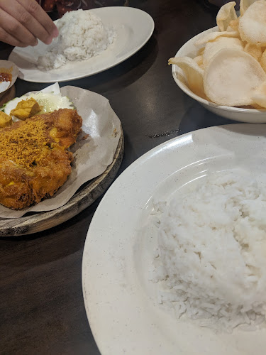 Comentarii opinii despre Ayam Gepuk Pak Gembus Kuala Terengganu