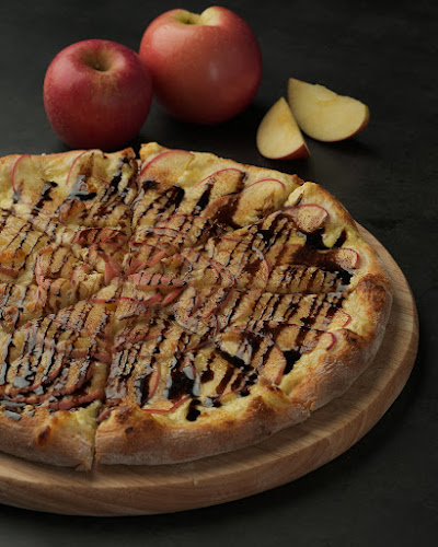 London Cafe & Bistro