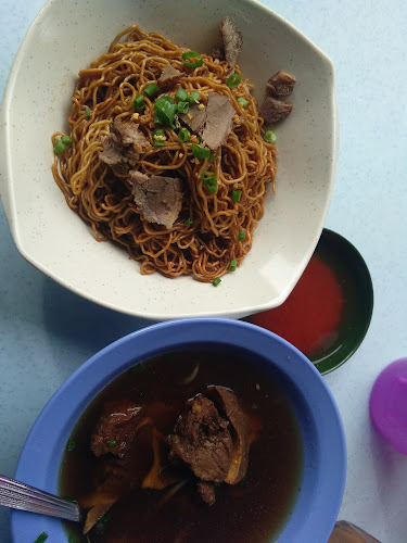 Comentarii opinii despre Wahyu Cafe