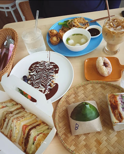 Comentarii opinii despre SEGITIGA by Dunyut Munchies