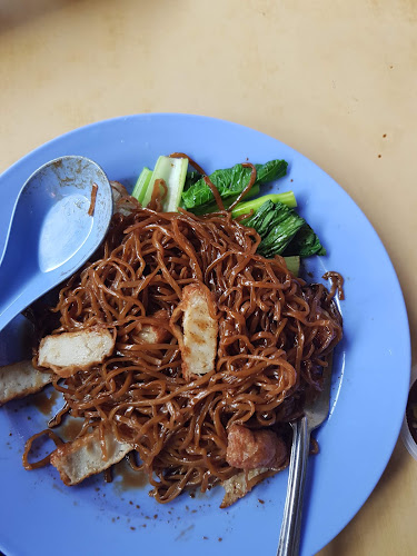 Comentarii opinii despre Pusat Makan Taman Tasik (Food Centre )