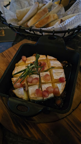 Rockafellers Johor - Gastronomi dan perhotelan