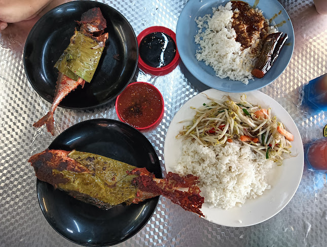 Restoran Ikan Bakar Seri Melaka Jalan Bellamy - Gastronomi dan perhotelan
