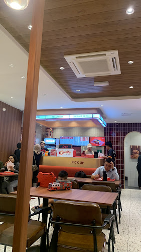 Comentarii opinii despre Chubbs Jalan Tun Jugah Outlet