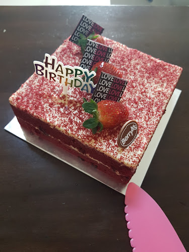 Comentarii opinii despre Berry's Cake House Sdn Bhd