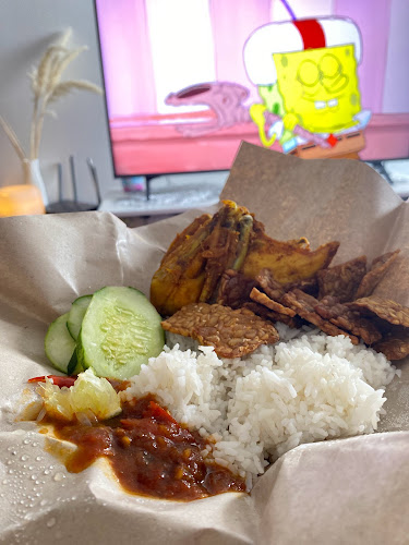 Comentarii opinii despre Ayam Penyet Mak Maya (warung mak ipah)