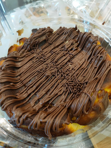 Opinii despre Iris Coffee & Cakes în Ampang - Gastronomi dan perhotelan