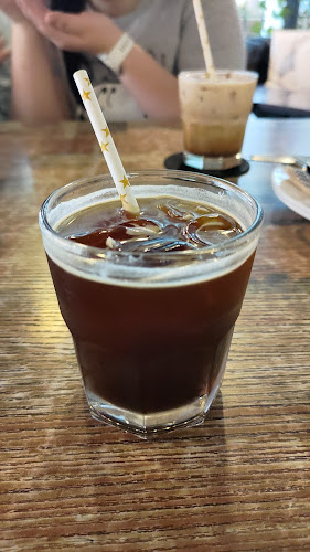 Opinii despre Flower Girl Coffee - Sunway Geo în Petaling Jaya - Gastronomi dan perhotelan