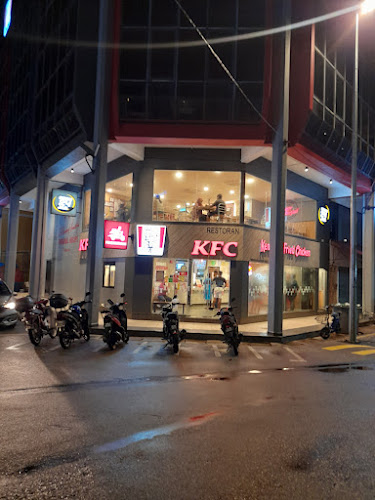 KFC Plaza Melaka - Gastronomi dan perhotelan