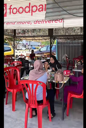 Masakan Panas Ala Warong - Gastronomi dan perhotelan