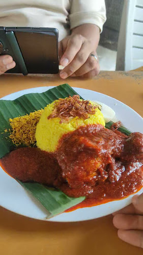 18, Ruang Legar, Taman Ridgeview, 88200 Kota Kinabalu, Sabah