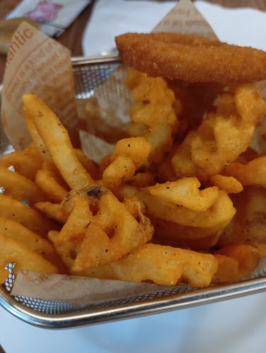 Meo Western Cafe - Gastronomi dan perhotelan