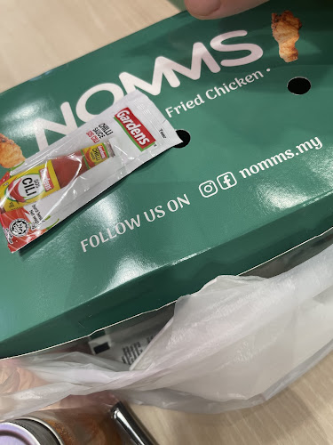 Nomms Pressure Fried Chicken - Gastronomi dan perhotelan