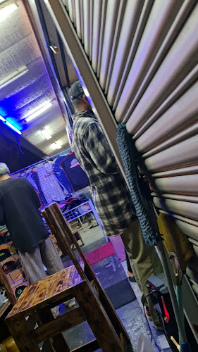 Vintage Night Market - Gastronomi dan perhotelan