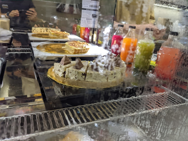 385F Cafe - Gastronomi dan perhotelan