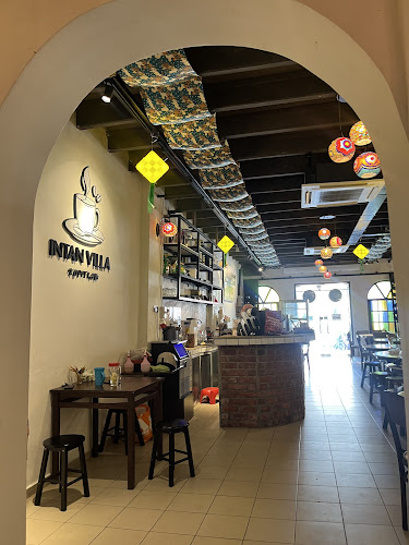 Opinii despre Intan Villa Kopitiam în Teluk Intan - Gastronomi dan perhotelan