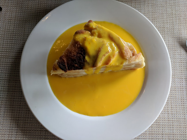 Opinii despre English Tea House & Restaurant în Sandakan - Gastronomi dan perhotelan