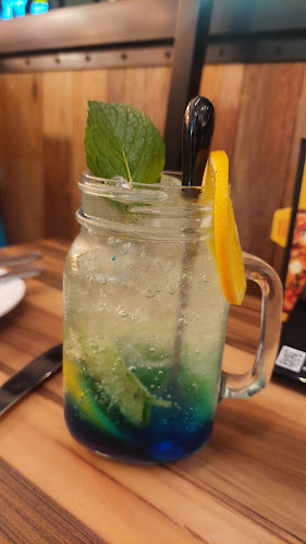 Vivo Pizza AEON Mall Bandaraya Melaka - Gastronomi dan perhotelan