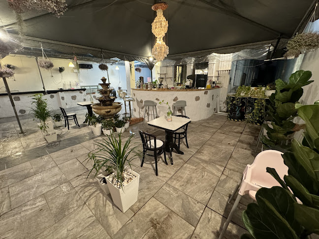 CAFE AURA RISE AND GRIND - George Town