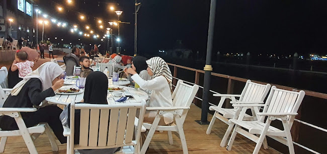 Opinii despre Bytes Cafe Duyong Marina & Resort în Kuala Terengganu - Gastronomi dan perhotelan