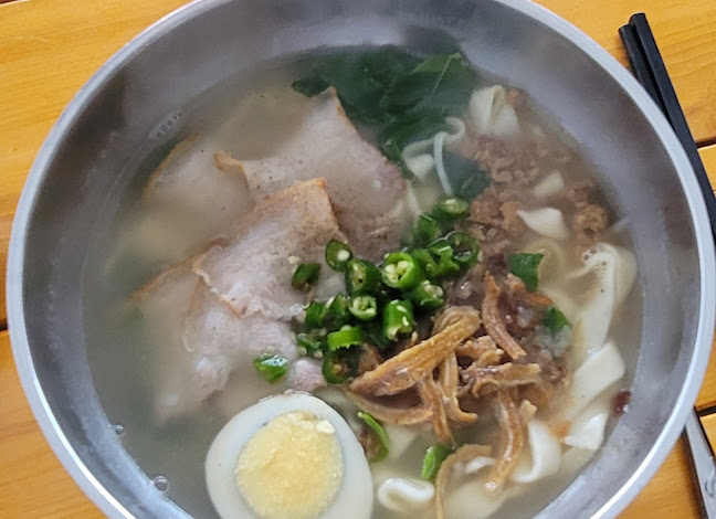 Borneo Pan Mee - Gastronomi dan perhotelan