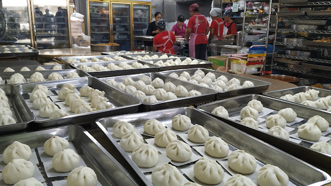 Klang Food Centre (Handmade Pau)