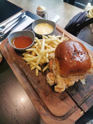 Naj & Belle Cafe Bangsar