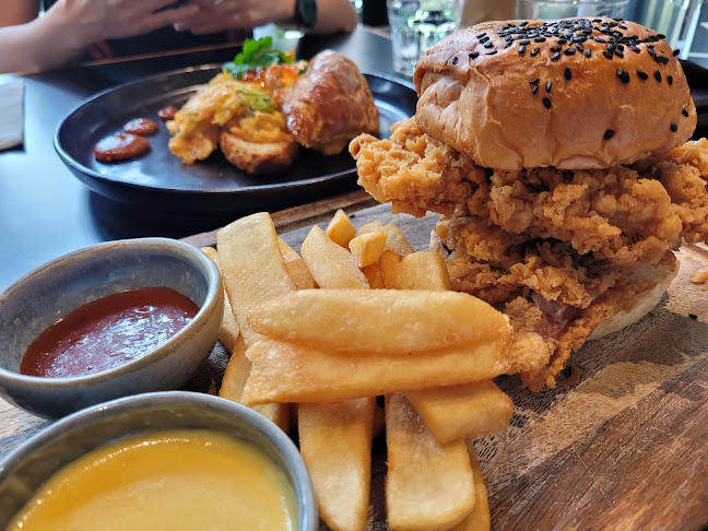 Naj & Belle Cafe Bangsar - Kuala Lumpur