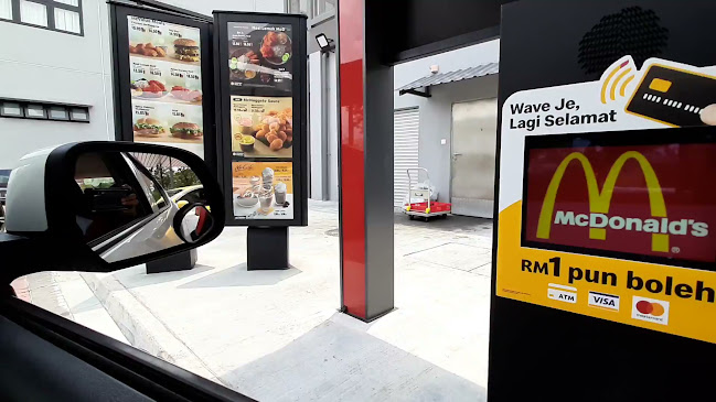 Comentarii opinii despre McDonald's Educity JB DT