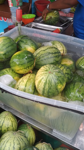 Kedai Jus Tembikai - Gastronomi dan perhotelan