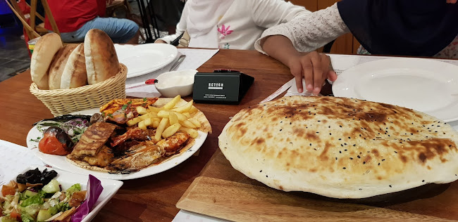 Go Tarbush Restaurant - Gastronomi dan perhotelan