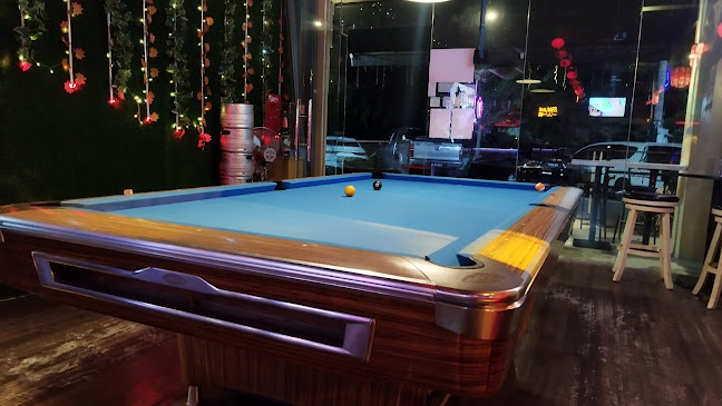 Bar Celona 29 Tavern Restaurant - Gastronomi dan perhotelan