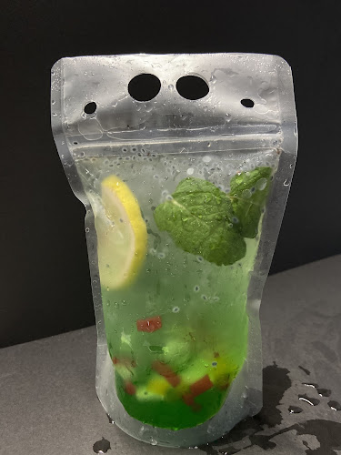 Haus Ayaq - Gastronomi dan perhotelan