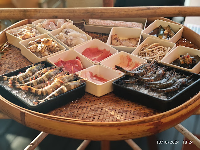 lot f113&114,first floor centre point no:3, Lebuh Bandar Utama, Bandar Utama, 47800 Petaling Jaya, Selangor