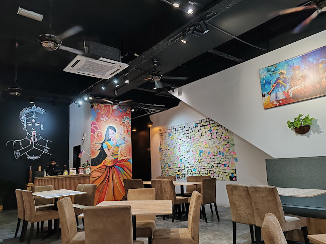 Vanakam India (Mount Austin)