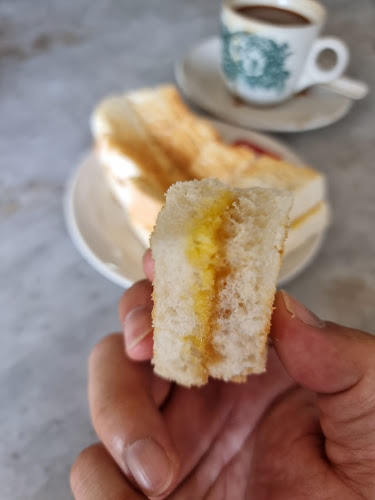 Comentarii opinii despre Coffee Shop IT KAR (Selling Famous Kaya)