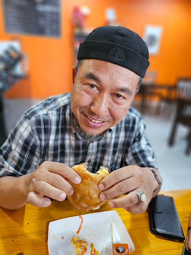 Apcel Coffee House (Cawangan Hutan Kampung) - Gastronomi dan perhotelan