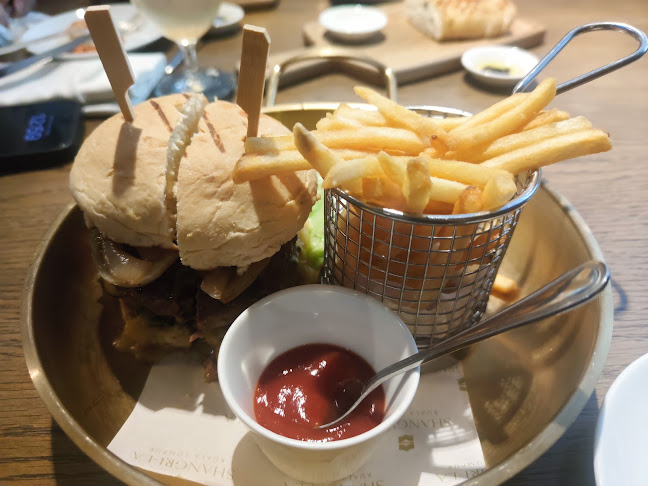 Arthur's Bar & Grill - Kuala Lumpur