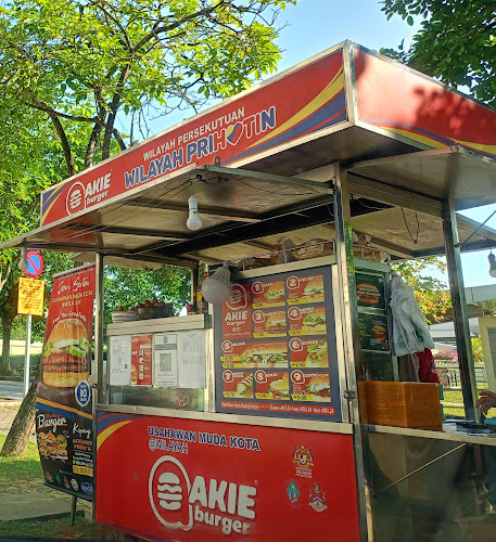 Akie Burger Presint 16