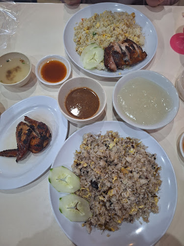 Opinii despre Barong Tinuk în Kuching - Gastronomi dan perhotelan