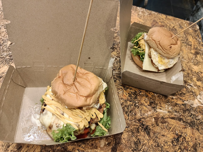 Smack Patty Burger - Gastronomi dan perhotelan