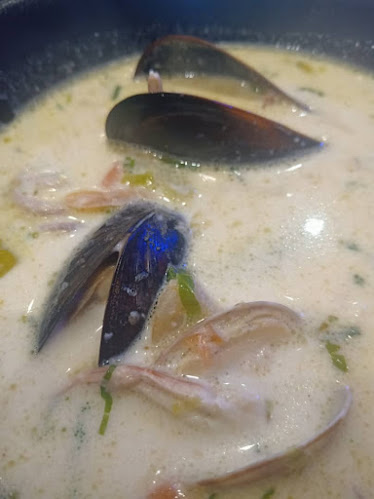 La Familia Restaurant - Gastronomi dan perhotelan