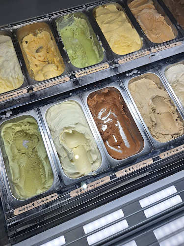 Comentarii opinii despre 五味茶城 Wu Wei Tea Georgetown