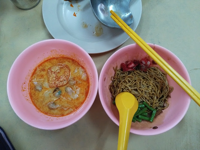 979 Kedai Kopi - Gastronomi dan perhotelan