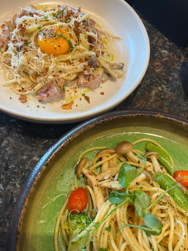 Opinii despre Reuf Modern Eatery în Alor Setar - Gastronomi dan perhotelan