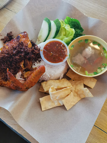 Warong Kawe Manjung - Sitiawan