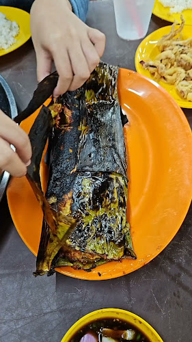 Restoran Ikan Bakar Muara Sg Melaka