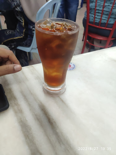 Opinii despre Restoran Home Town Yong Tow Foo (Ampang Point Branch) în Ampang - Gastronomi dan perhotelan