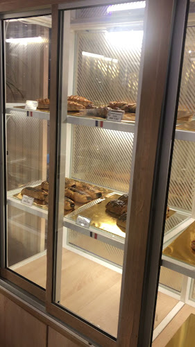 Merci pastries and Coffee - Gastronomi dan perhotelan